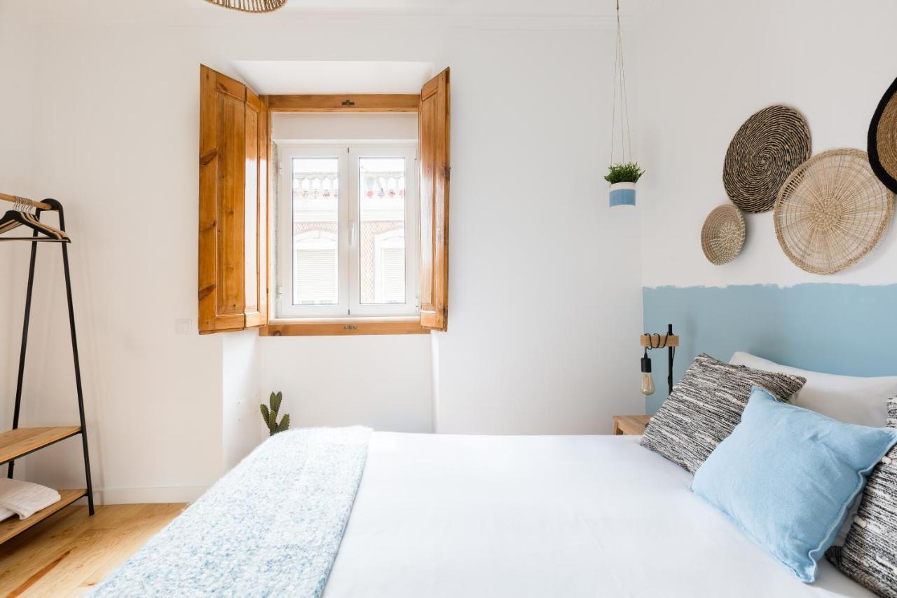 Feel Home in this Stunning Renovated Nest in Graça Lisboa Extérieur photo
