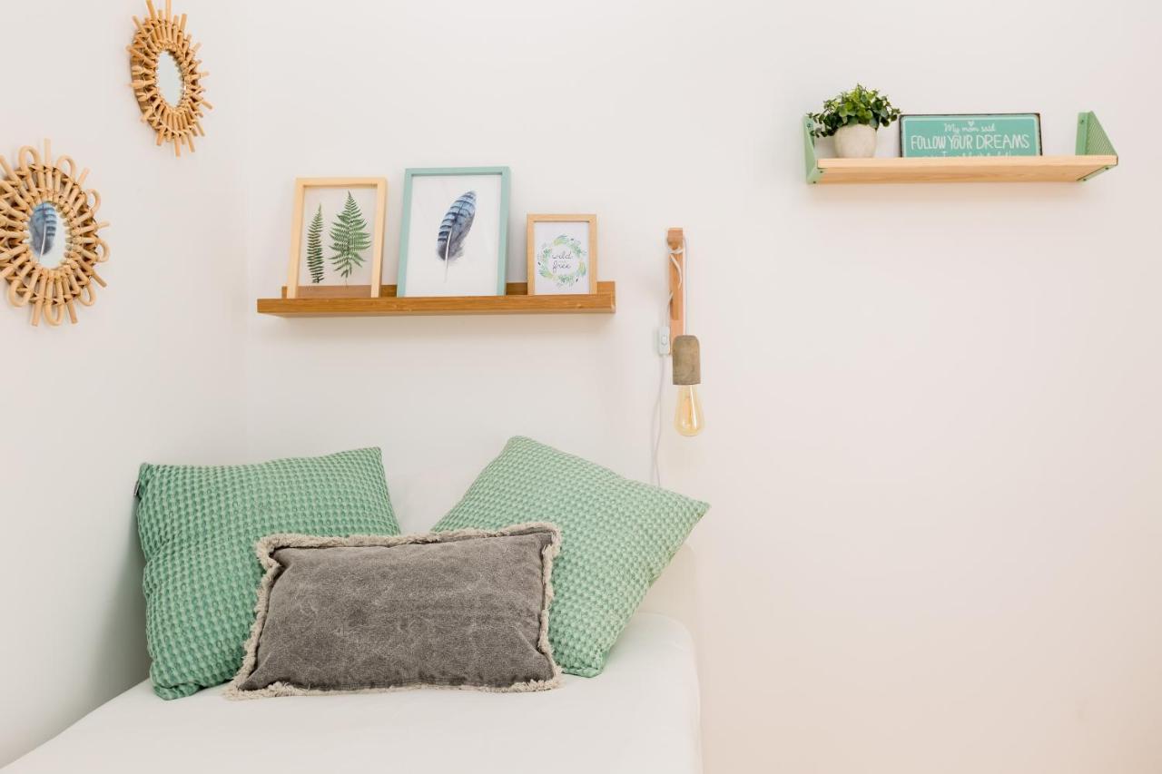 Feel Home in this Stunning Renovated Nest in Graça Lisboa Extérieur photo