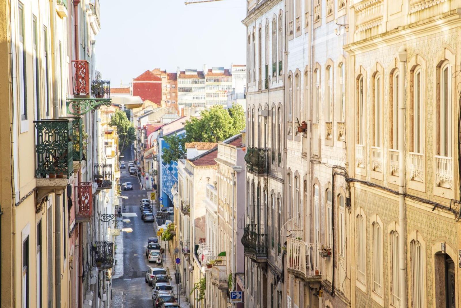 Feel Home in this Stunning Renovated Nest in Graça Lisboa Extérieur photo